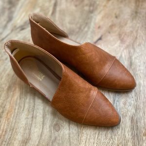 Catherine Malandrino Cut Out Flats